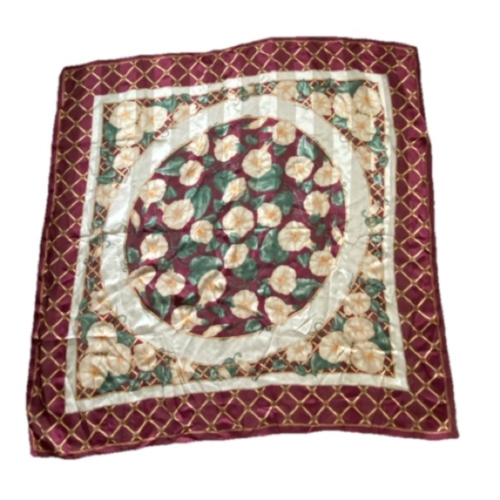 ADRIANNA PAPELL | 100% Silk Vintage Scarf 34x34 in